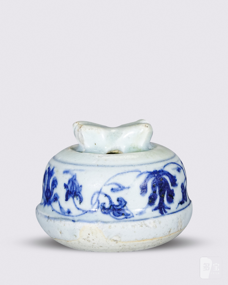 明洪武 青花缠枝银锭纽权